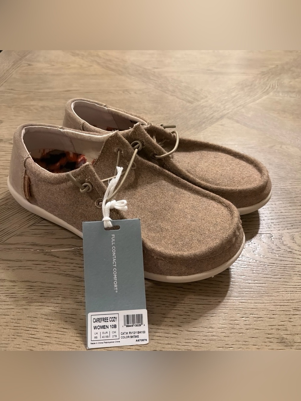 NWT Revitalign Womens Carefree Cozy Tan Orthotic Memory Foam Slip-On Shoes 10B